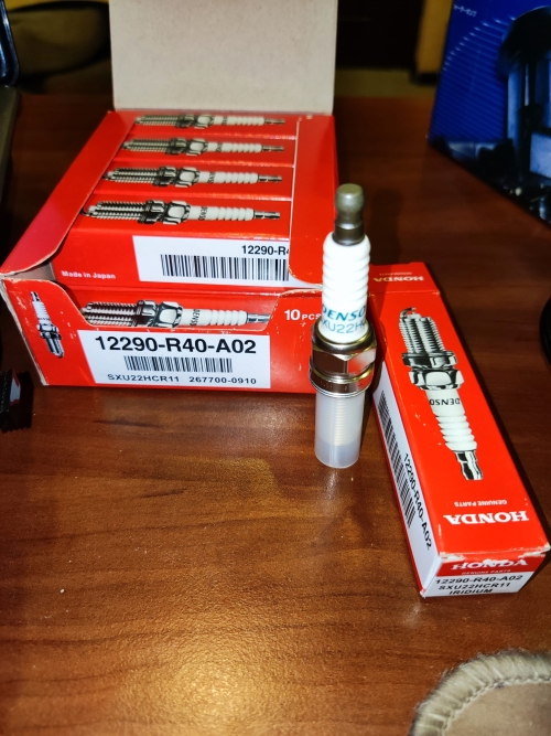 12290-R40-A02-Свеча-зажигания-HONDA-ACCORD-2.4-K24Z3