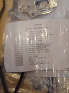 комплект прокладок ME996729 на митсубиси 4M40
