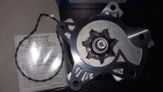 Помпа водяной насос AISIN TOYOTA 1ZRFAE 2ZRFE 2ZRFAE 3ZRFAE 16100-39466