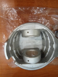 Поршнь двигателя 2C 2CT(E) Toyota 13101-64120