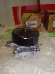 водяная помпа двигателя Toyota corolla 1ZZ-FE 3ZZ 4ZZ FE 00- 16100-29095