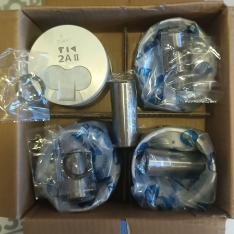 Поршни Mitsubishi 4D56 STD HYUNDAI D4BH Усиленные MD304853 R MD304859 L