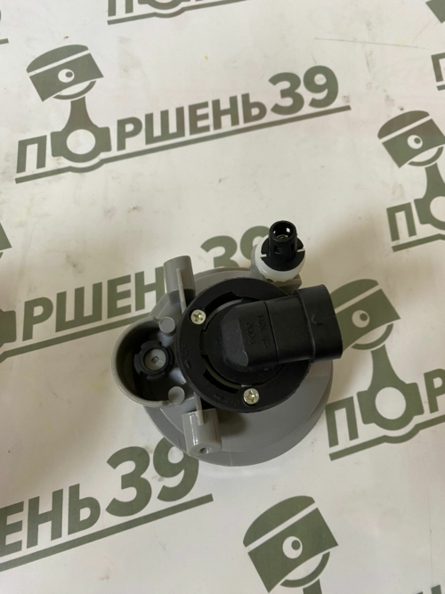 Фара противотуманная TOYOTA правая 81221-52060