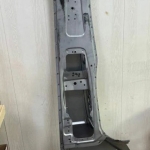 Стойка левой стороны передняя Toyota HIACE LH119 LH178 61302-26450