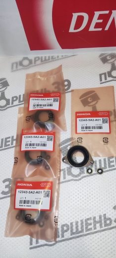 Сальник свечного колодца HONDA ACCORD9 CR-V K24W2 K24W1 K24W9 12343-5A2-A01