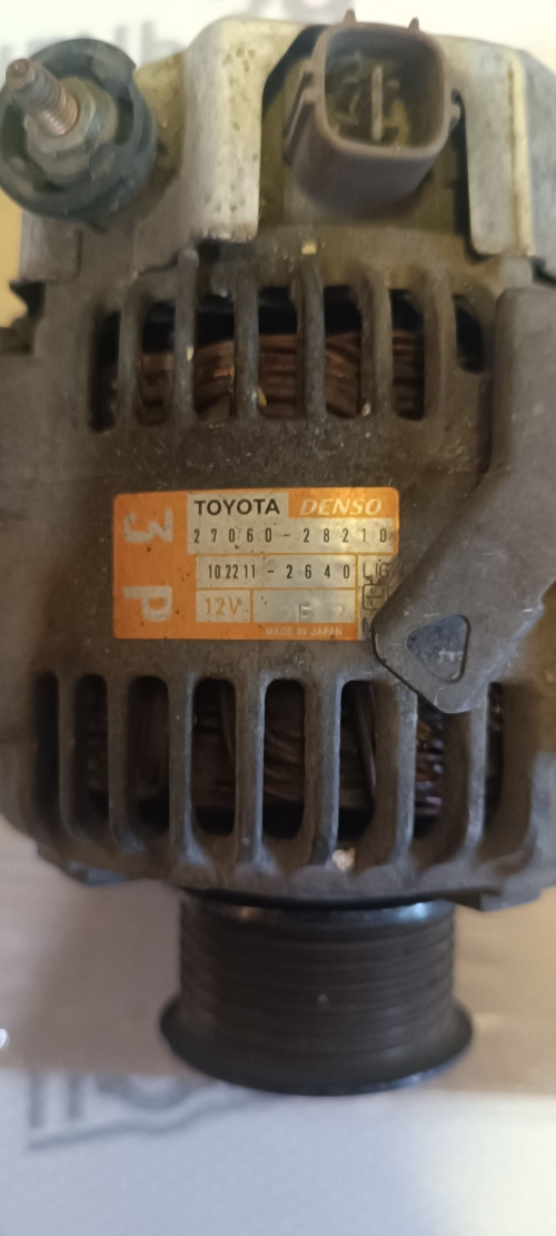 Генератор 12B 90A Toyota 1AZFSE 27060-28210 Denso 102211-2640