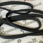 Уплотнитель задней двери крышки багажника 1KZTE 67881-95J16 (1)