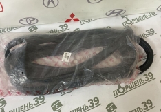 Купить новую резинку багажника на тойоту 67881-95J16