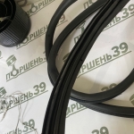 Уплотнитель задней двери крышки багажника LH HIACE DYNATOYOACE 3L 2L 5L 1KZTE 67881-95J16 (1)