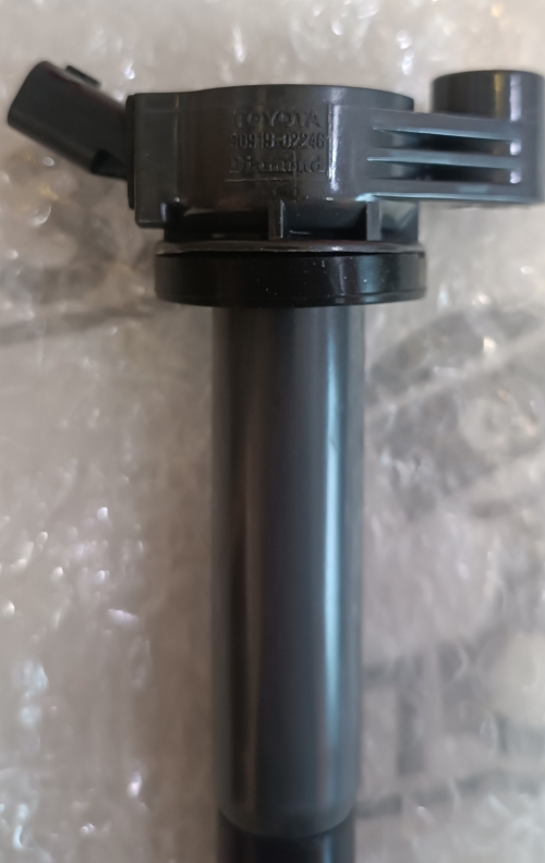 Катушка зажигания Toyota 90919-02246