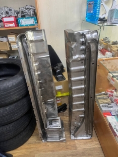 Тойота хайс ступень боковой двери Подножка боковой откатной двери Toyota Hiace 58303-95J