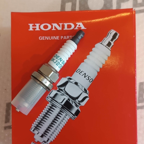 Свеча зажигания Honda 9807B-56A7W 9807B-56A5W
