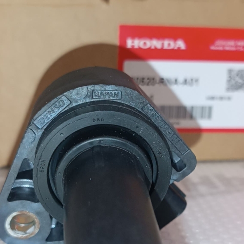 Оригинальная катушка зажигания Denso R20A2 R18A2 R16A2 Honda 30520-RNA-A01